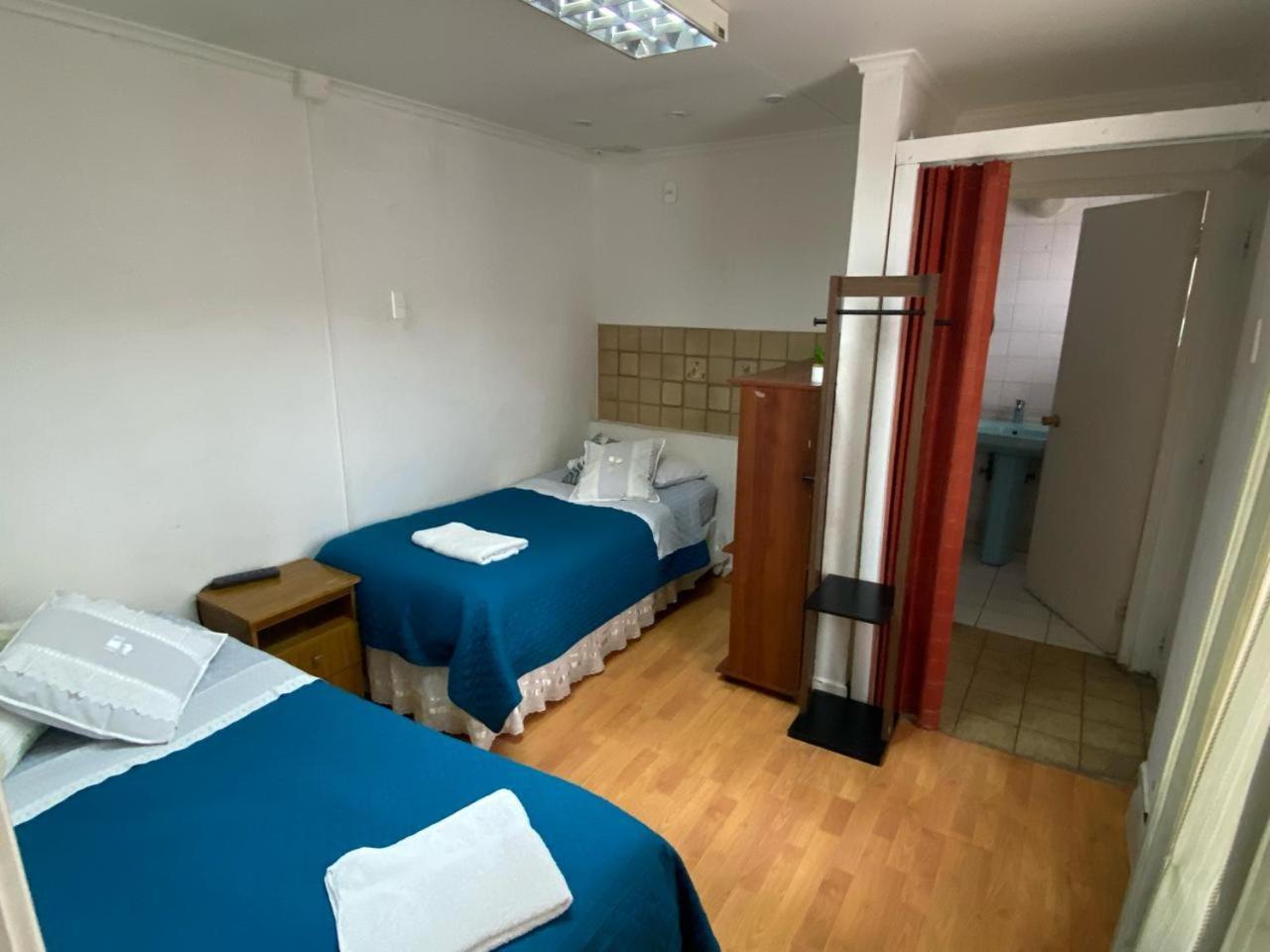 פואנטה ארנס Karol Hostal מראה חיצוני תמונה