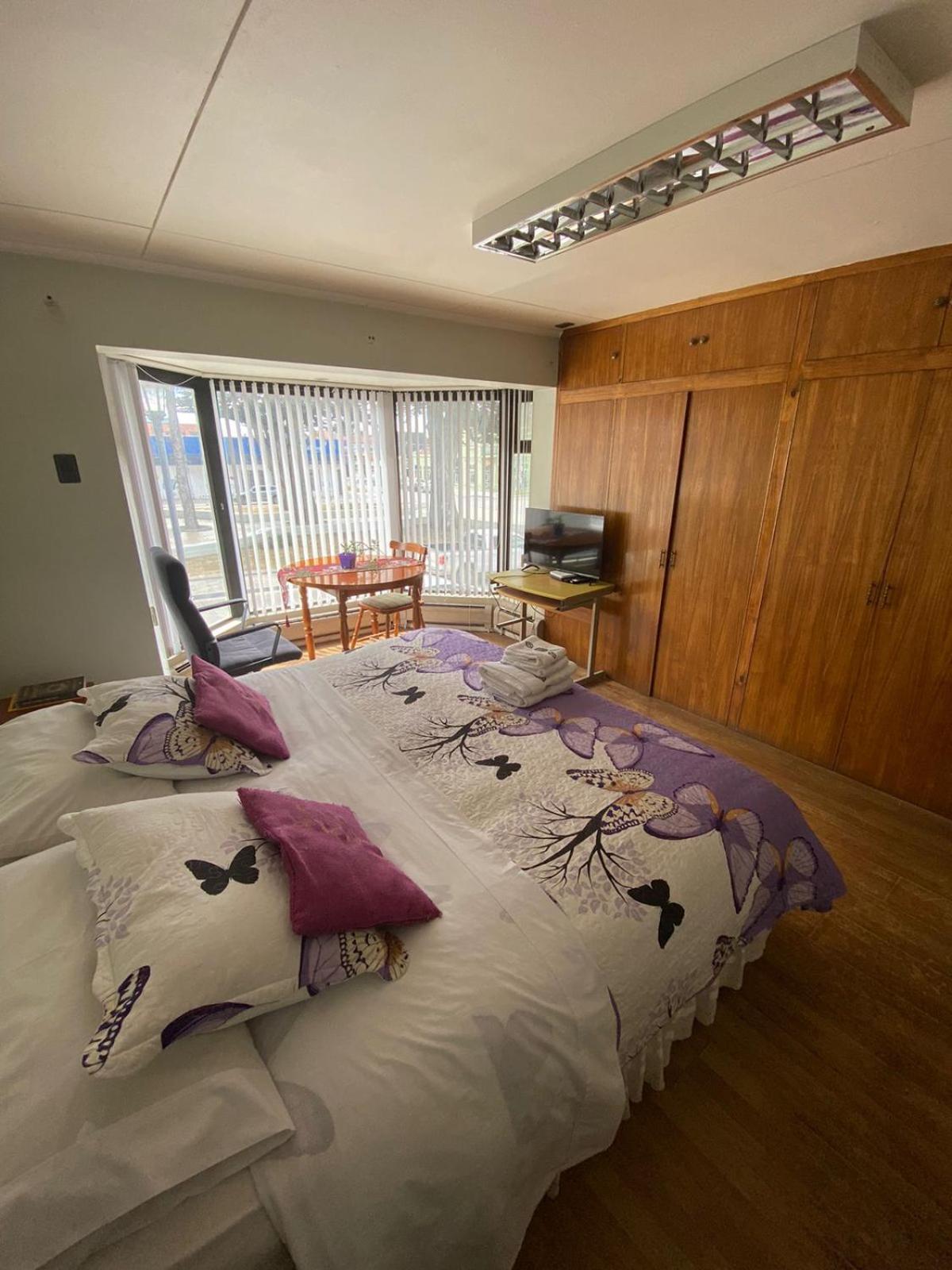 פואנטה ארנס Karol Hostal מראה חיצוני תמונה