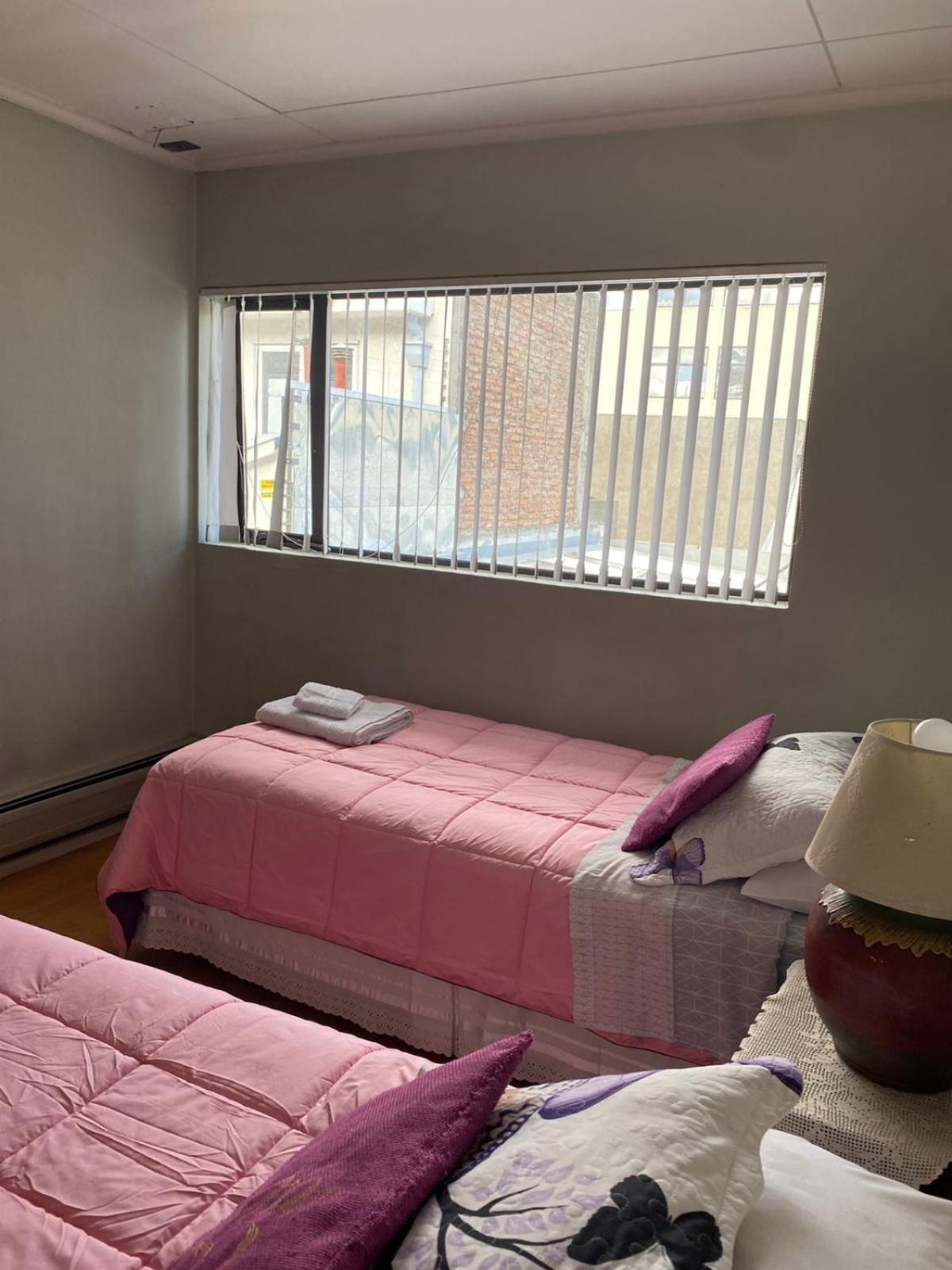 פואנטה ארנס Karol Hostal מראה חיצוני תמונה